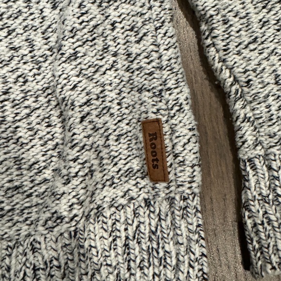 Roots Salt & Pepper Knitted Sweater - Picture 3 of 8